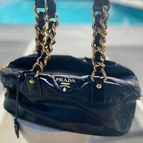 Rock this amazing leather bag - Picture 10 of 16